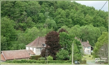 Creuse (23) department, for sale in Felletin: property of 580 m² - Outbuildings - Land of 1.5841 hectares 