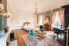 Château and equestrian facilities (stud farm) for sale in the heart of the Bourbonnais countryside - Caretaker's house, clubhouse, riders' house, stalls, stables - 40 hectares of land