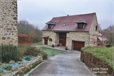 Dpt Creuse (23), à vendre proche Crozant maison de 3 chambres de 136 m2, véranda, garage, piscine, gîte de deux chambres - Terrain  6375m2