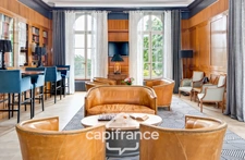 Château and equestrian facilities (stud farm) for sale in the heart of the Bourbonnais countryside - Caretaker's house, clubhouse, riders' house, stalls, stables - 40 hectares of land