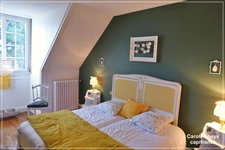 Allier (03) department: For sale in Hérisson - Fully renovated house of 190 m² - 2429 m² plot - Outbuildings - Swimming pool