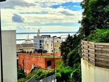 Maison T2 en pierre avec vue sur le port de commerce BREST