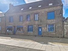 Immeuble de caractère au cœur de Locronan – investissement patrimonial et locatif