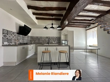 Maison de caractère à vendre à Courcelles-la-Forêt – 5 chambres, jardin et dépendances