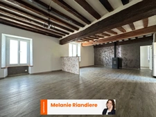 Maison de caractère à vendre à Courcelles-la-Forêt – 5 chambres, jardin et dépendances