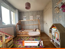 Maison familiale 4 chambres avec jardin et dépendances – Noyant-Villages