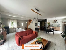 Maison à vendre à Clermont-Créans – 4 chambres, jardin, deux terrasses et garage