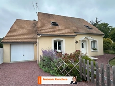 Maison à vendre à Clermont-Créans – 4 chambres, jardin, deux terrasses et garage