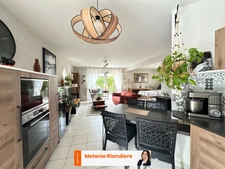 Maison à vendre à Clermont-Créans – 4 chambres, jardin, deux terrasses et garage