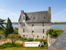 Logis historique classé face à la Loire – À 25 minutes d’Angers