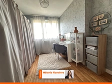 Maison familiale 4 chambres avec jardin et dépendances – Noyant-Villages
