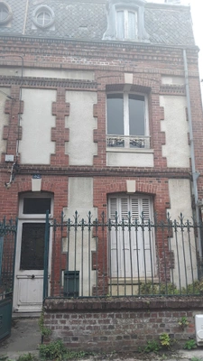 Maison de ville à rénover 