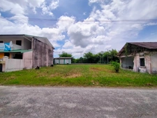 Dpt Guyane (973), à vendre MONTSINERY TONNEGRANDE Terrain à bâtir de 185,00 m²