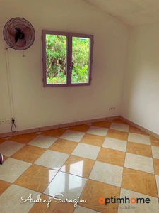  Maison de plain-pied de 93 m² à Petite Île 97429