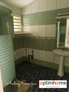  Maison de plain-pied de 93 m² à Petite Île 97429