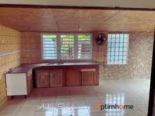  Maison de plain-pied de 93 m² à Petite Île 97429