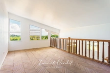 Villa de 391,6 m² sur un terrain de 5 301 m²