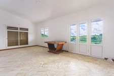 Villa de 391,6 m² sur un terrain de 5 301 m²