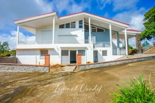 Villa de 391,6 m² sur un terrain de 5 301 m²