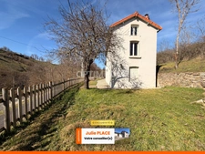 🌿 Maison lumineuse avec pierres apparentes – Saint-Flour, Secteur Faubourg / Ville Basse