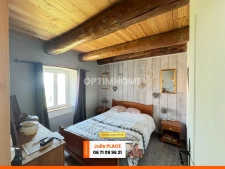 Charmante maison en pierre à la campagne avec grange