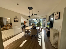 Maison d’architecte + terrain 2 000 m² à Estreelles – Charme et volumes exceptionnels