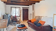 Maison chaleureuse avec grange aménagée et jardin – Trézioux (63)