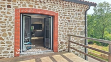 CUNLHAT – BELLE MAISON EN PIERRES RÉNOVÉE – JARDIN 500 M² – GRANGE