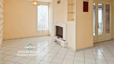 Marat – Grande maison avec vue, terrasses et terrain de 4 250 m²