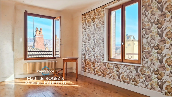 Ancienne auberge à réinventer en maison de famille - Augerolles (63)