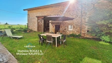 Maison chaleureuse avec grange aménagée et jardin – Trézioux (63)