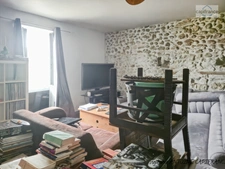 PUYOÔ – MAISON DE CARACTÈRE DE 188,83 M², 5 CHAMBRES, GRANGE D’ENVIRON 300 M² ET TERRAIN DE 1 198 M² – 245 000 €