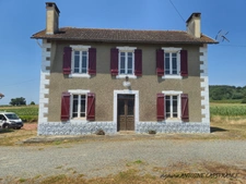Maison de caractère de 158,52 m² à rénover, 4 chambres, SERRES SAINTE MARIE 64