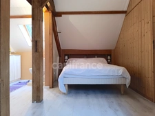 À VENDRE - Ancien corps de ferme rénové avec charme et potentiel à CORNANT ! 175 m² - 2 logements - Grange - Atelier - Terrain clos - Calme absolu ! 🌿🏡