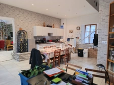 À VENDRE - Ancien corps de ferme rénové avec charme et potentiel à CORNANT ! 175 m² - 2 logements - Grange - Atelier - Terrain clos - Calme absolu ! 🌿🏡