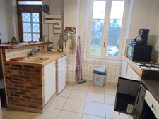 À VENDRE - Ancien corps de ferme rénové avec charme et potentiel à CORNANT ! 175 m² - 2 logements - Grange - Atelier - Terrain clos - Calme absolu ! 🌿🏡