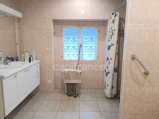À VENDRE - Ancien corps de ferme rénové avec charme et potentiel à CORNANT ! 175 m² - 2 logements - Grange - Atelier - Terrain clos - Calme absolu ! 🌿🏡