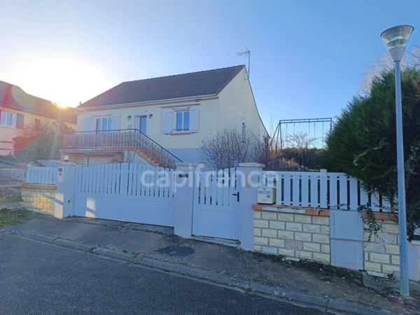 Maison à vendre 4 pièces LAROCHE SAINT CYDROINE (89)