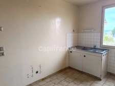 Maison à vendre 4 pièces VILLENEUVE SUR YONNE (89)