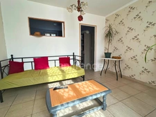 À VENDRE - Ancien corps de ferme rénové avec charme et potentiel à CORNANT ! 175 m² - 2 logements - Grange - Atelier - Terrain clos - Calme absolu ! 🌿🏡