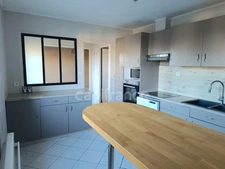 Maison à vendre 4 pièces LAROCHE SAINT CYDROINE (89)