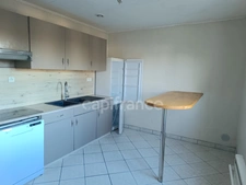 Maison à vendre 4 pièces LAROCHE SAINT CYDROINE (89)