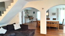 Bright 5-room house of 142 m² in the heart of Nîmes, sought-after area – Calm and open view