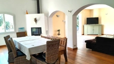 Bright 5-room house of 142 m² in the heart of Nîmes, sought-after area – Calm and open view