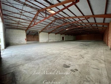 Warehouse/Offices 1000m2 for rent in VILLENEUVE DE RIVIERE (31), Land of 7900m2