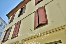 Immeuble de 450m2 à vendre SAINT GAUDENS (31), Local Commercial & 6 Appartements