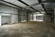 Entrepôt de 250m2 à vendre MONTREJEAU (31)