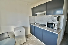 Building for sale in SAINT GAUDENS (31), with Restaurant and 7 Apartments