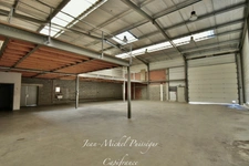 Entrepôts & Bureaux de 320m2 à vendre SAINT GAUDENS (31), Terrain 1000m2