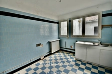 Entrepôt / Bureaux de 750m2 à Vendre à SAINT GAUDENS (31)